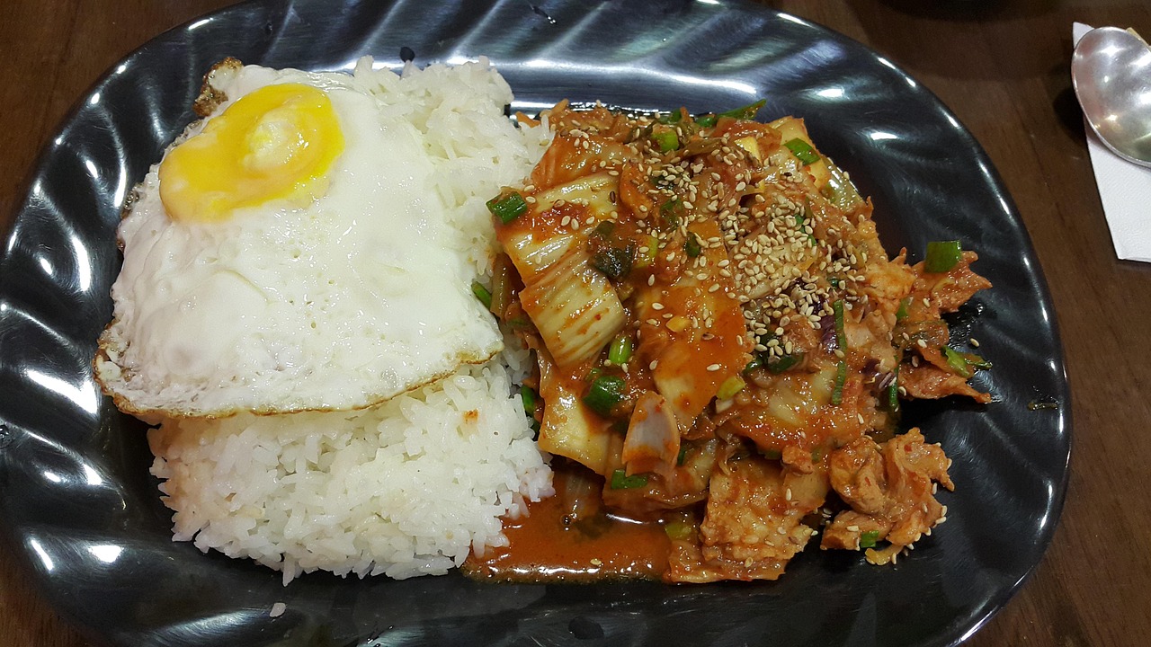 探索韩国方便面，从街头小吃到全球美食